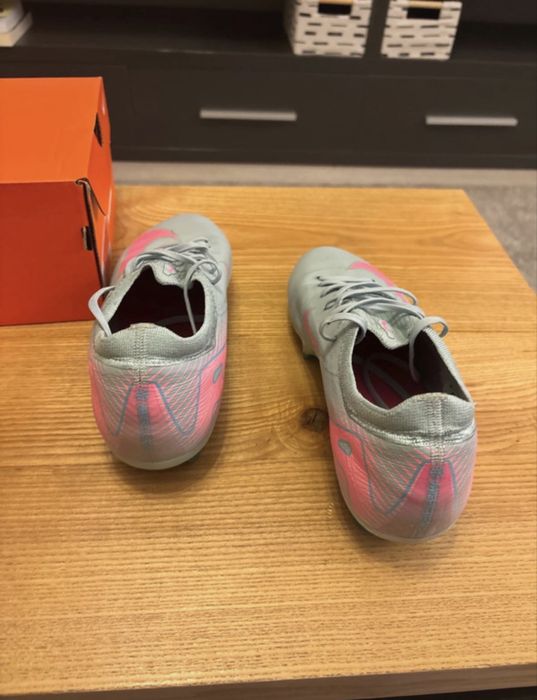 Ghete fotbal nike mercurial