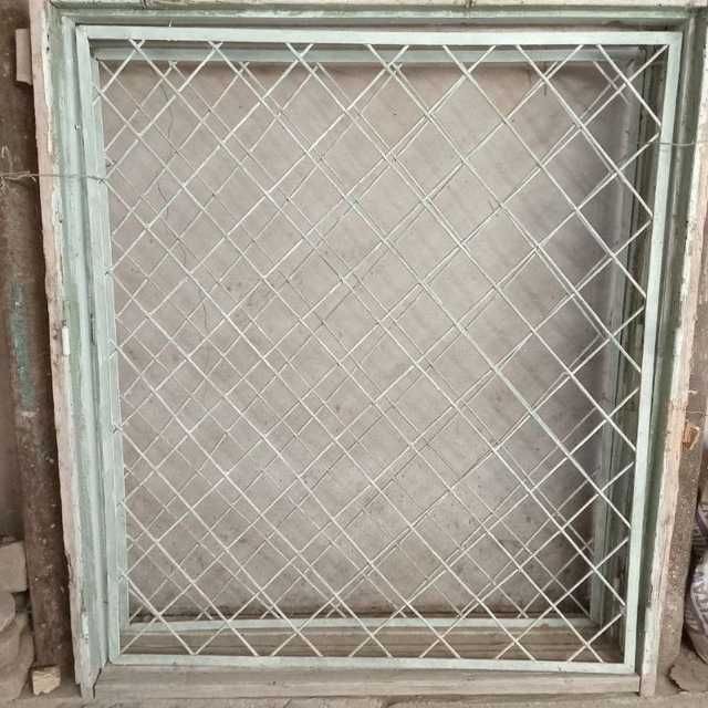 Продаю решетки 170на 170 см.
