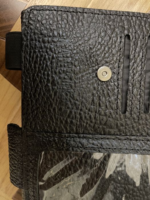 Кожаный органайзер на козырек машины.