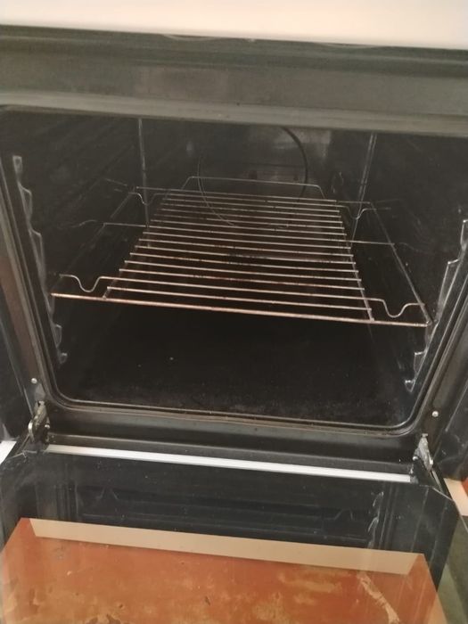 Продам газовую плиту