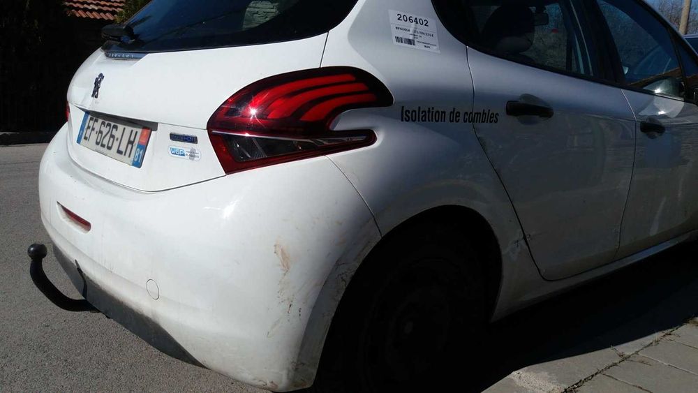 Части за Пежо 208