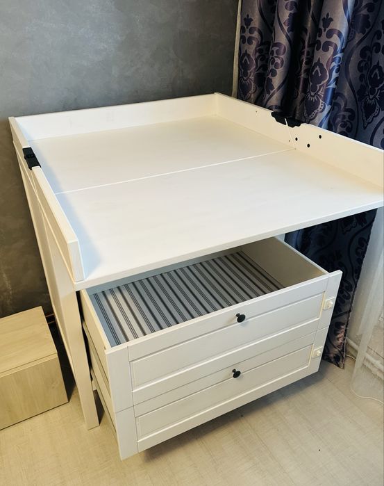 Masa de infasat SUNDVIK Ikea - stare excelenta