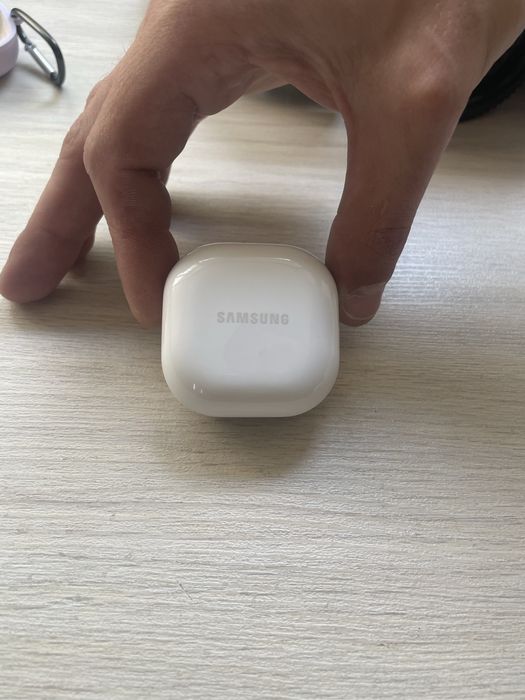 Galaxy Buds2 Samsung