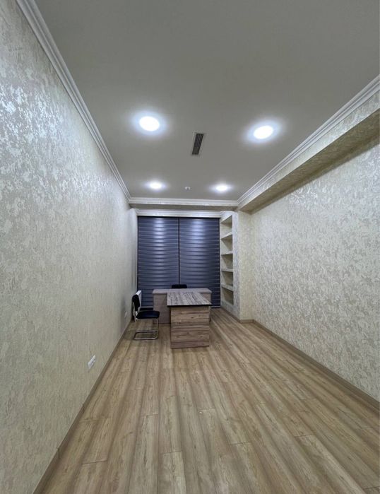 Офис в Бизнес центре ор.Кушбеги