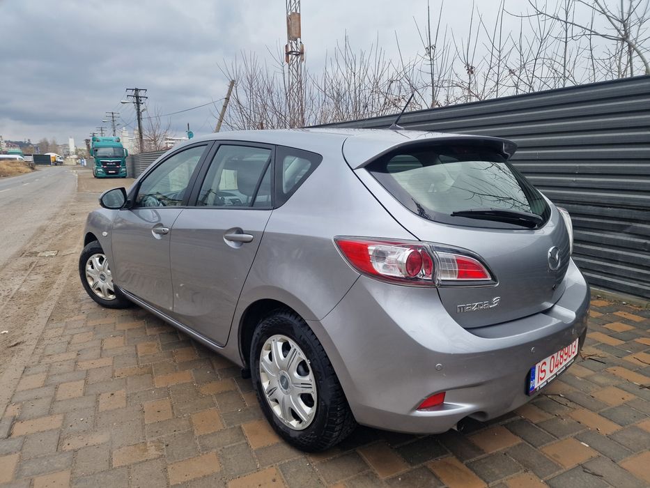 Mazda 3 Facelift 2013 / Superba // 95000Km /1.6 Benzina /  Garantie