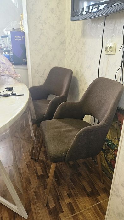 Стулья кухонные коричневые