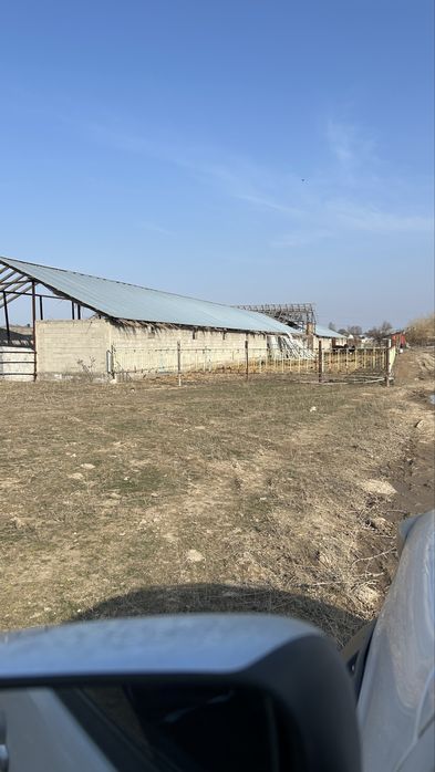 Продам землю 2,5 гектара