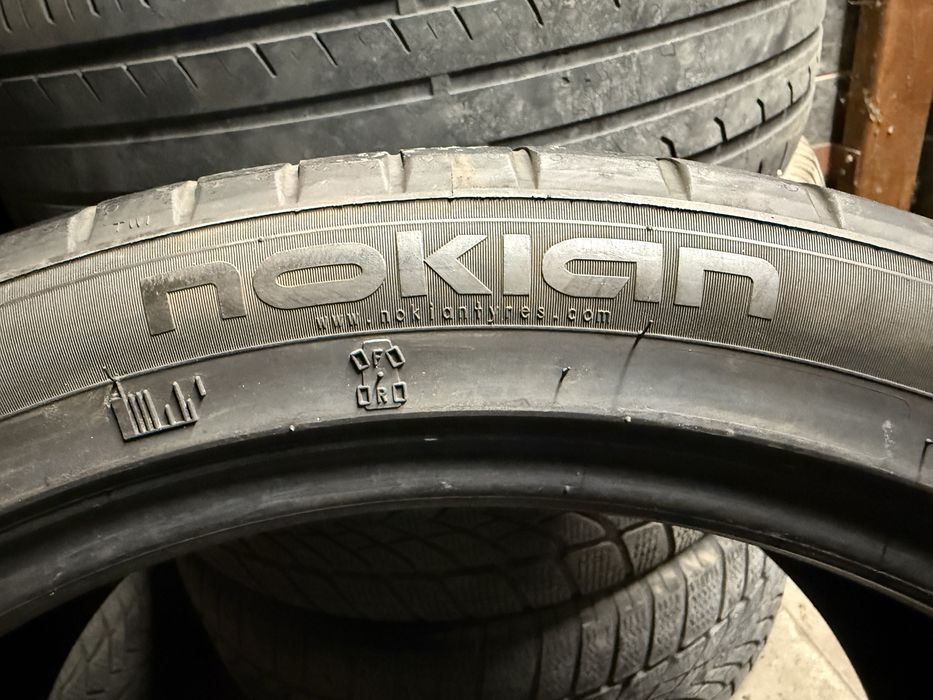 Nokian 255/40/19