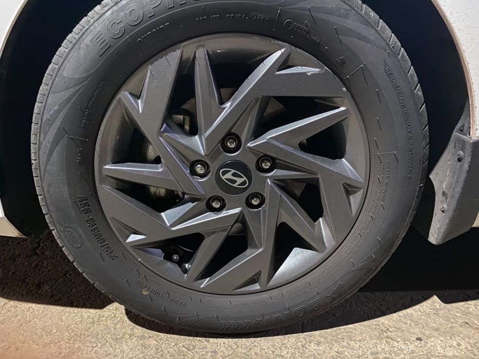 Автошины для Hyundai Elantra