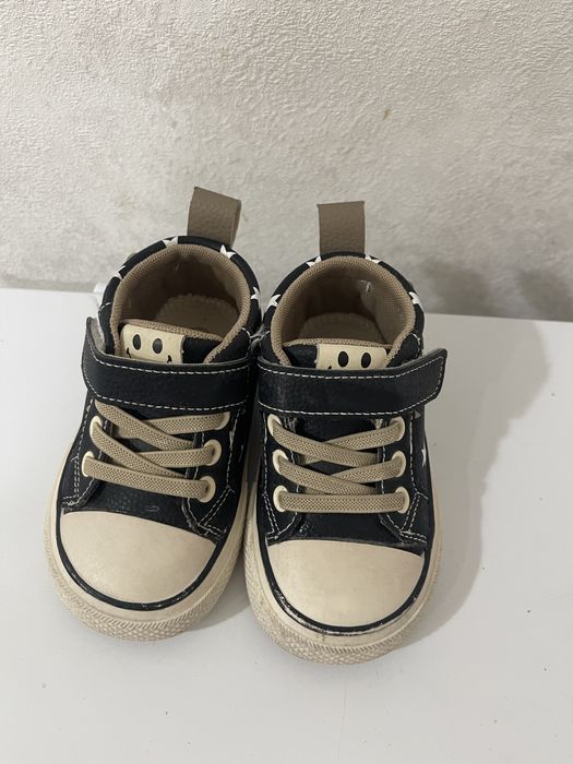 Кроссовки на мальчика