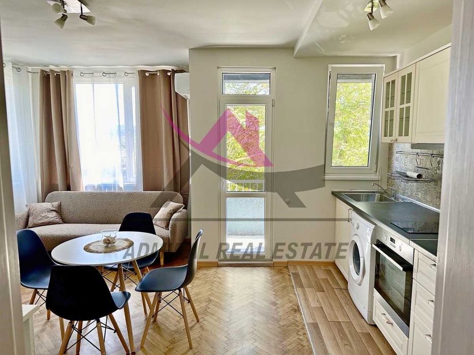 Дава се под наем Двустаен апартамент в Варна, Център - 55 кв.м за 500 € - Снимка #1