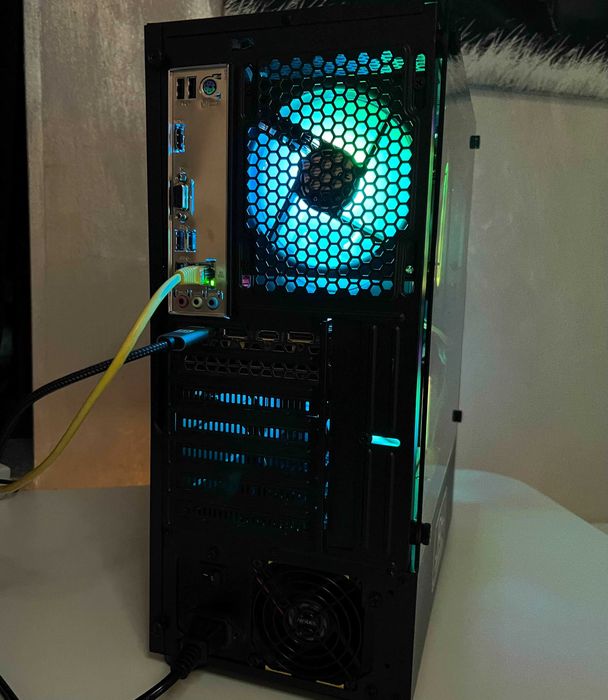 OFERTA PC Gaming i7 10700K 32Gb RTX 3070 Cs2 Fortnite Fivem Gta5