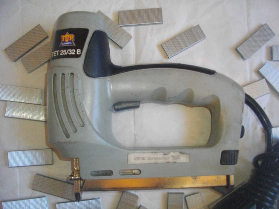 Електрически Дърводелски Такер 8-16мм 15-32мм Немски Холандия РАЗЛИЧНИ