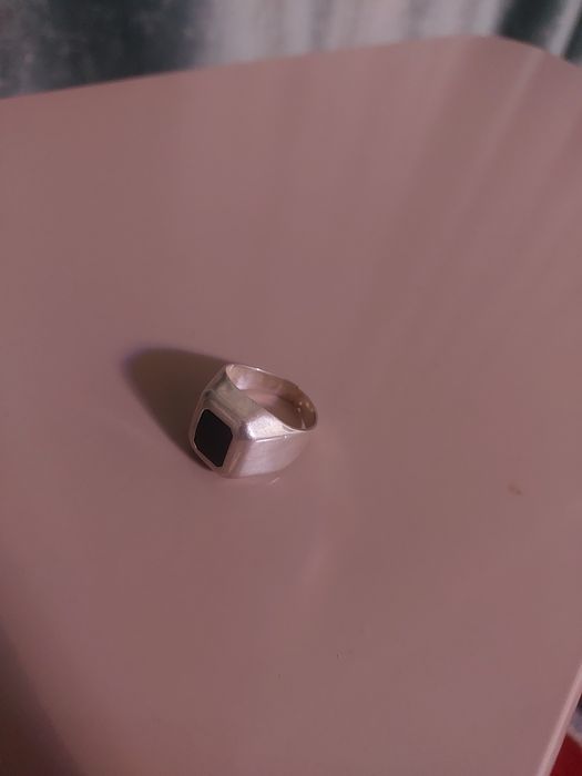 Күміс сақина сатылады.Саудасы бар