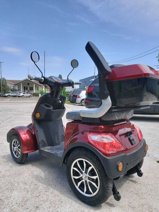 Електрическа четириколка FM4-LUX 1500W-1000W- Червена с 2год. гаранция