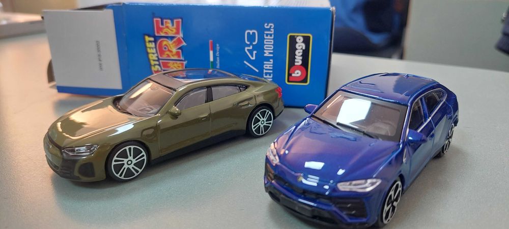 Colectie unicat in Romania - BBURAGO 1/43 - 375 masini absolut noi !!!