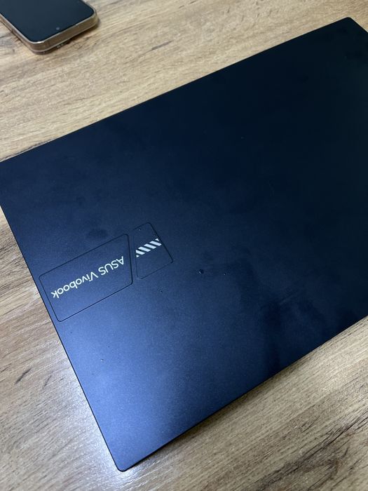 Ноутбук ASUs VivoBook