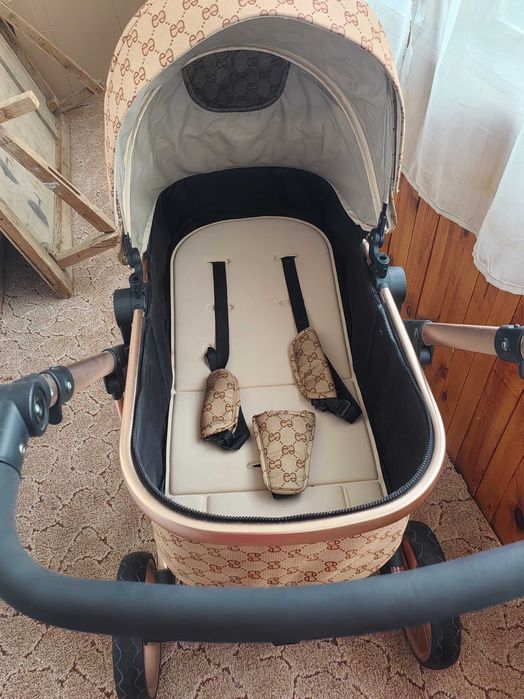 Продам детскую коляску