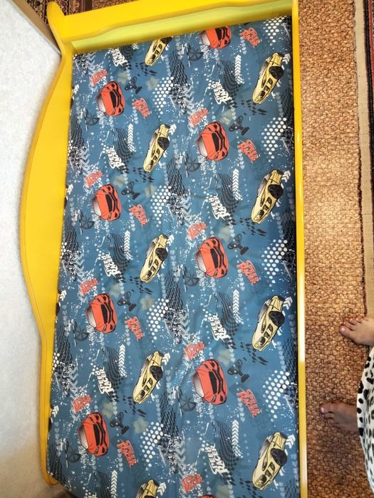 Продам  детскую кровать