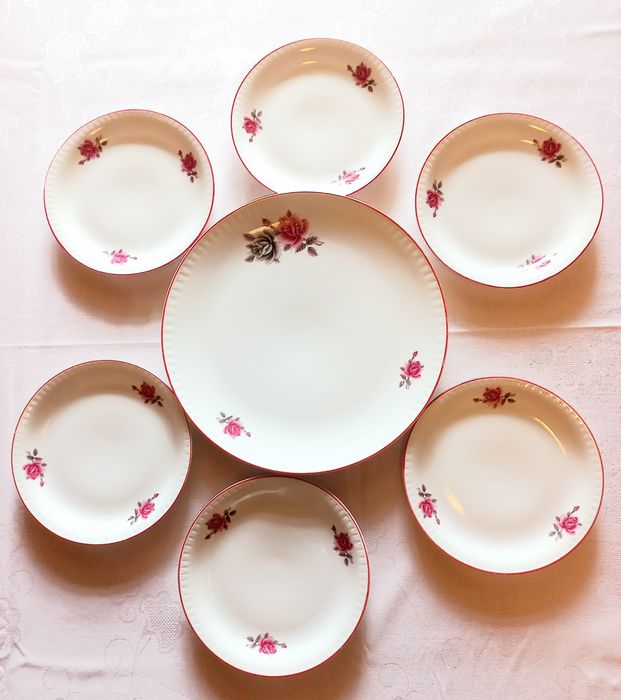 Serviciu desert  din porțelan de Curtea de Arges