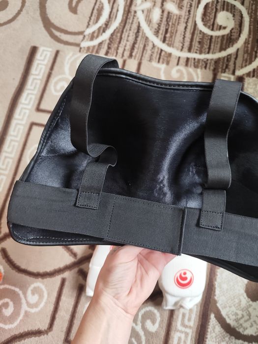 Продам щитки для карате