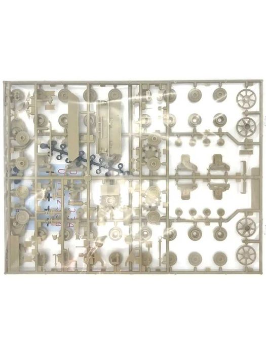 Сборная модель- Самоходное орудие-STURMGESCHUTZ-IV (STUG-4) sdkfz-163