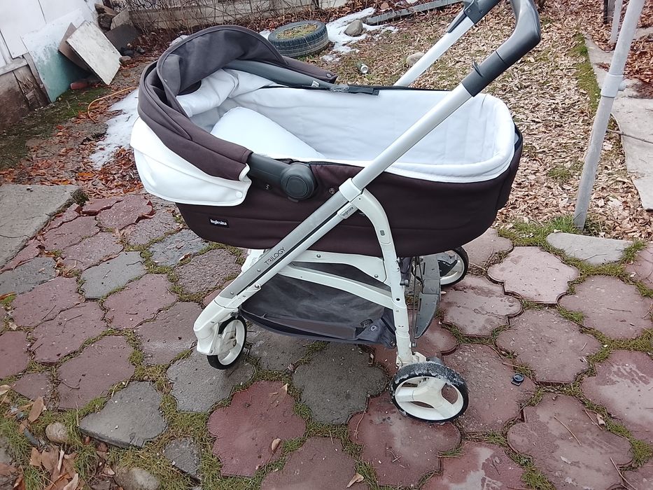 Продам детскую коляску