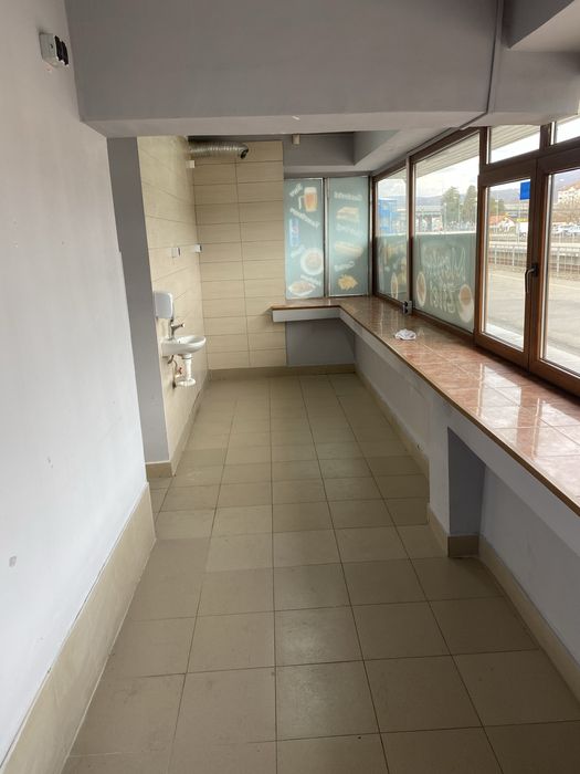 Spatiu comercial, peron gara, pretabil fast food