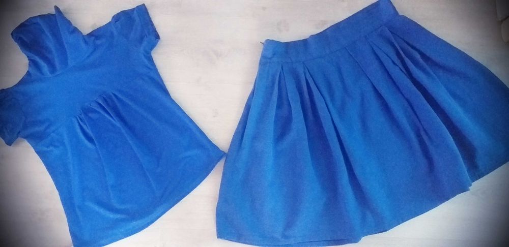 Фирмени комплекти много качествени като нови размер л-хл-30-40лв.