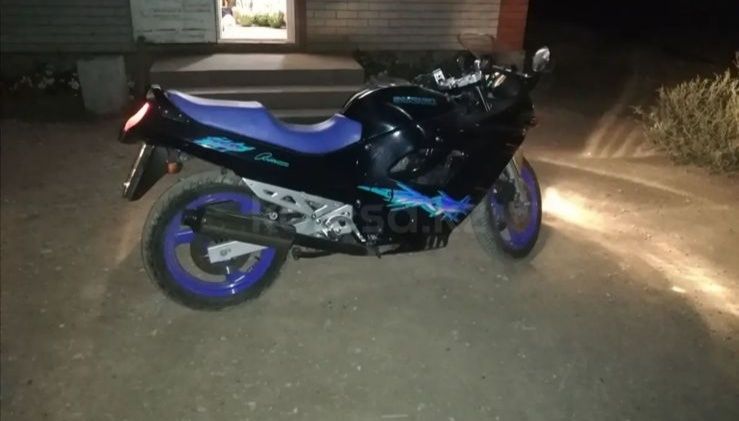 Suzuki GSX 750 куб