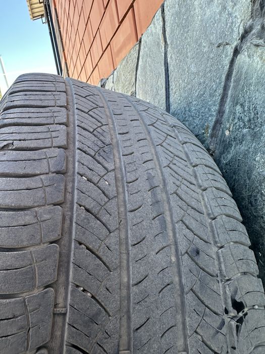 Продам шины 285/60/18