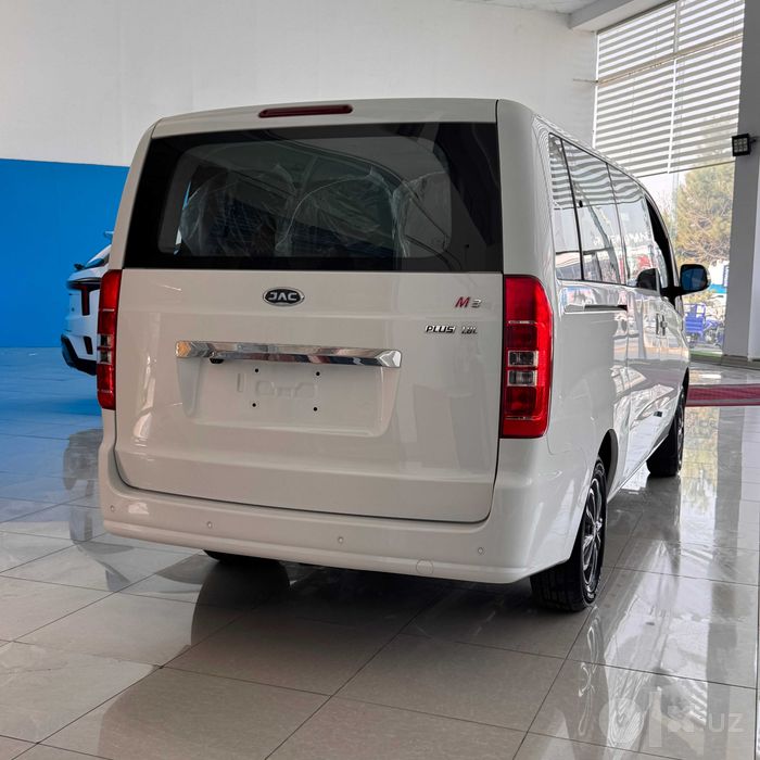 JAC M3 Minivenini 36 oygacha foizlarsiz RASSROCHKA ga xarid qiling!