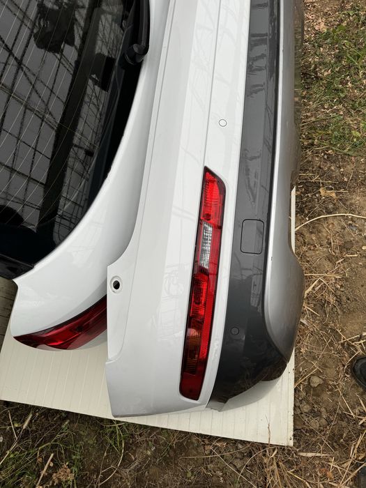 Bara spate Audi Q3 impecabila an 2016 comlleta!