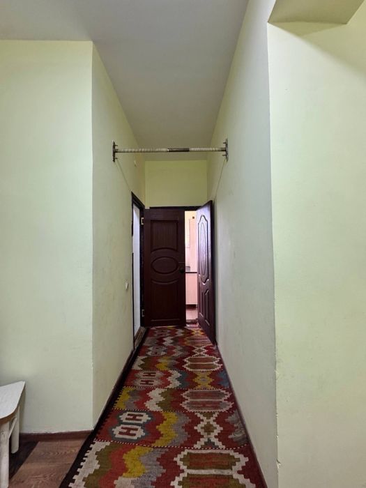 Aziz bozorga yaqin 8 martda 2 honali kv ijaraga beriladi