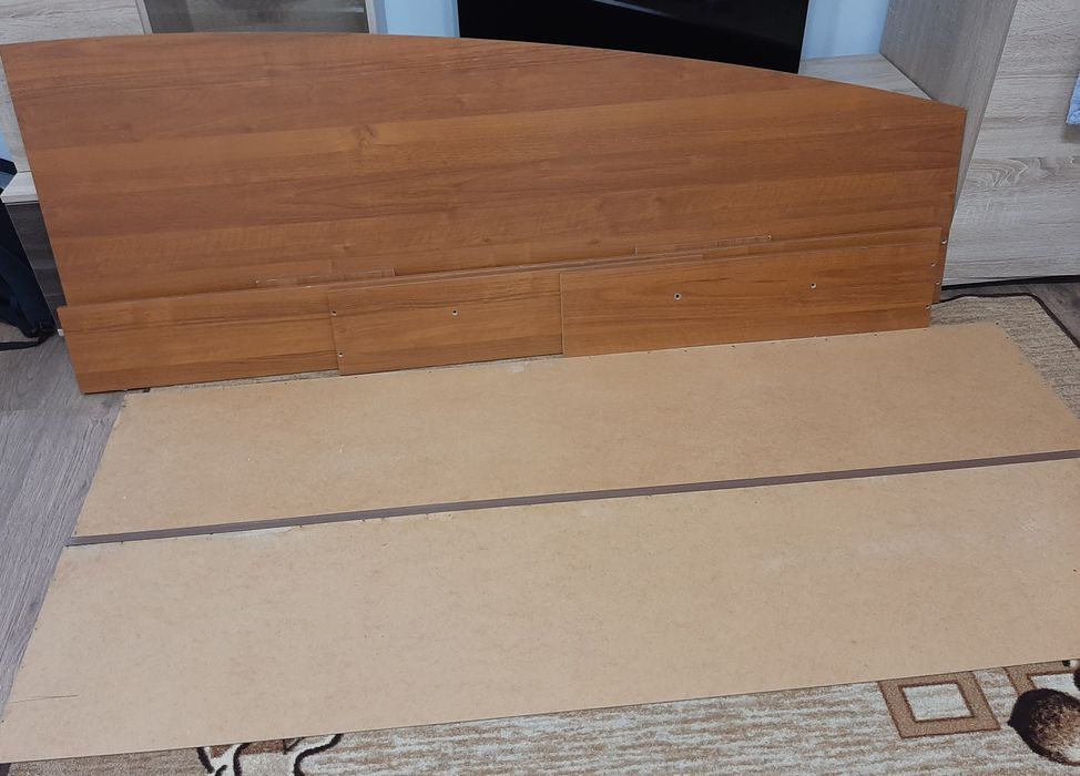 Продавам ъглови легла (без матрак)