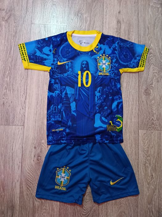 Футболен екип Неймар Бразилия