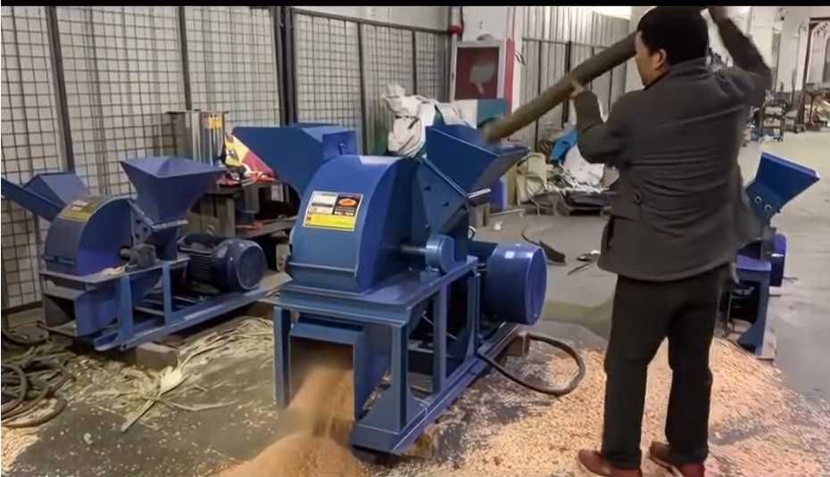 Дробилка для древесины и веток