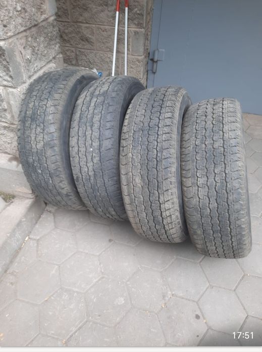 Продам срочно шины б/у