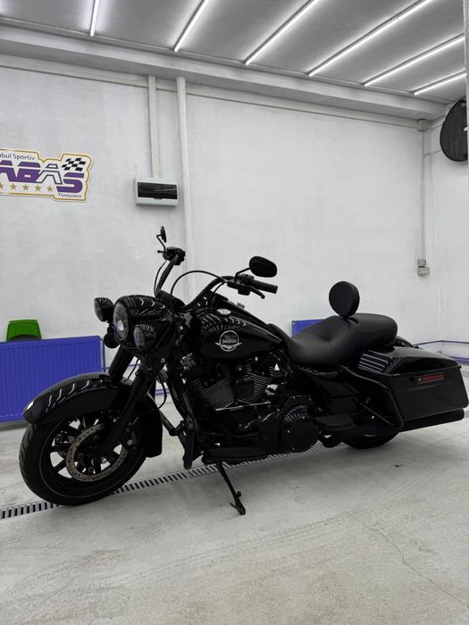 Harley davidson road king
