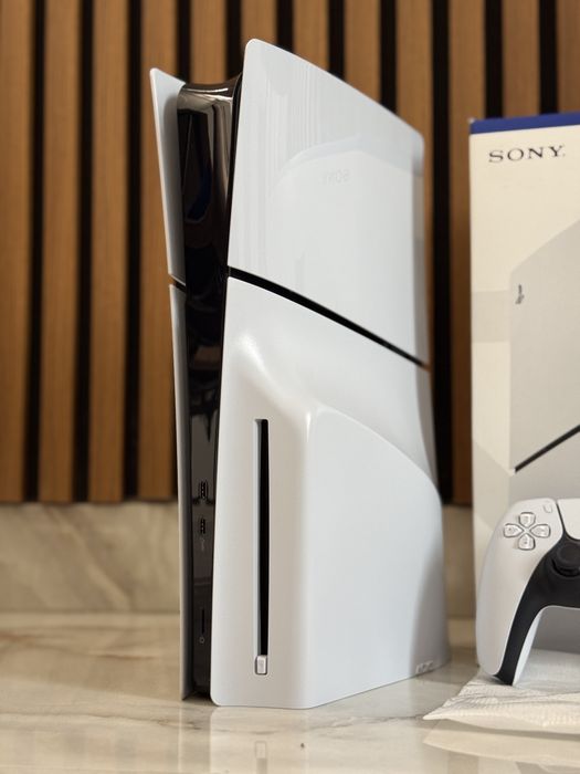 PlayStation 5 Slim (PS5) Disc Edition, 1Tb SSD, ca si nou!