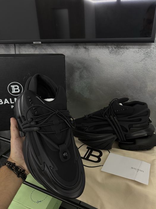 Balmain unicorn full black