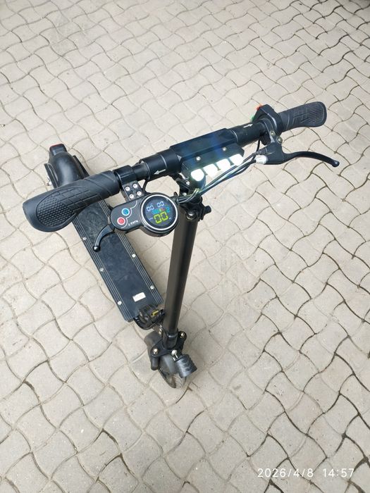 Электро самокат продам