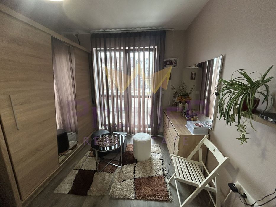 Продава се Тристаен апартамент в Варна, Гранд Мол Варна - 90 кв.м за 2388 €/кв.м - Снимка #11