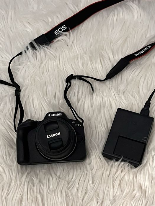 Фотоаппарат Canon EOS R50