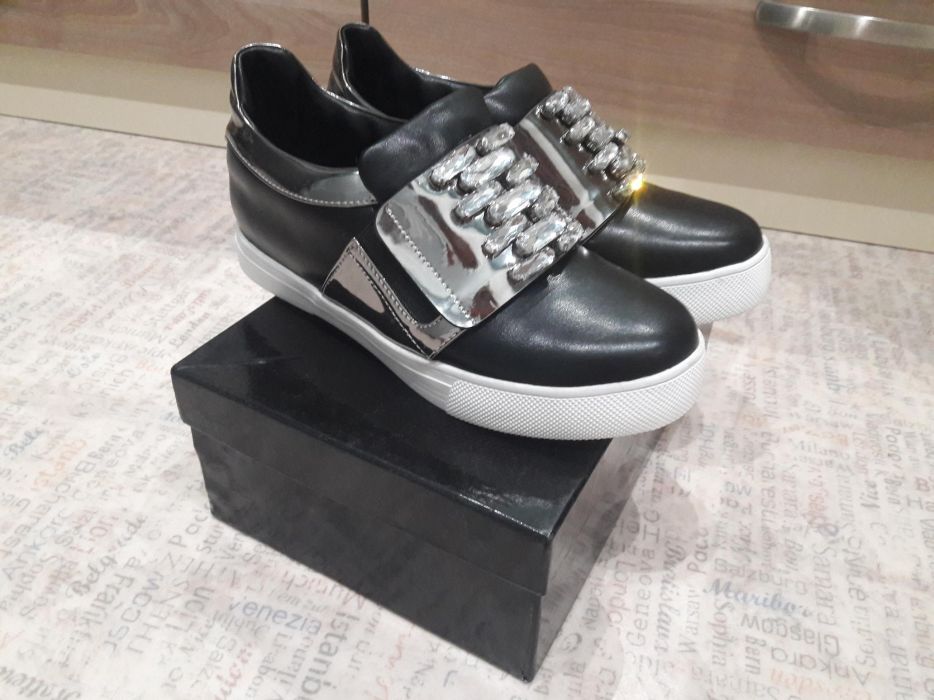 Слипоны, кеды, женская обувь