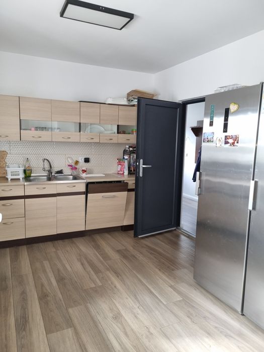 Casă +axexa+teren generos, zona 14 Mai