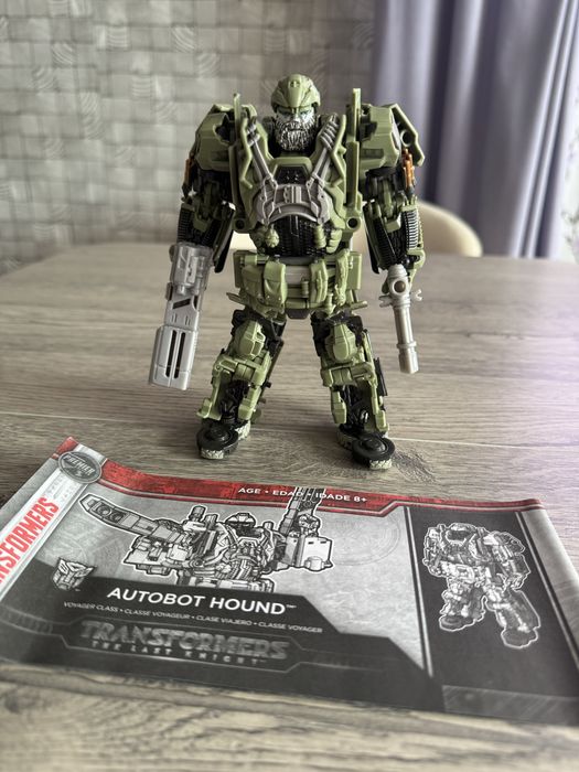 Transformer Voyager Class