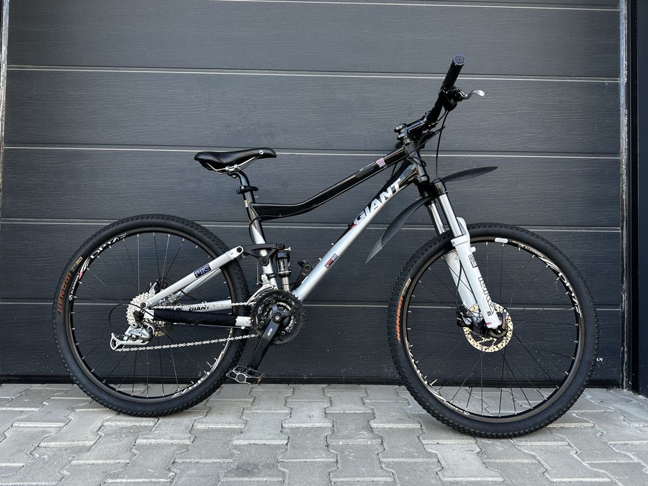 Мекица Giant Yukon 26” 3х9 M” RockShox