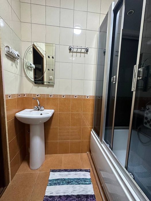 сдается 4 комнатная квартира с двумя санузлами