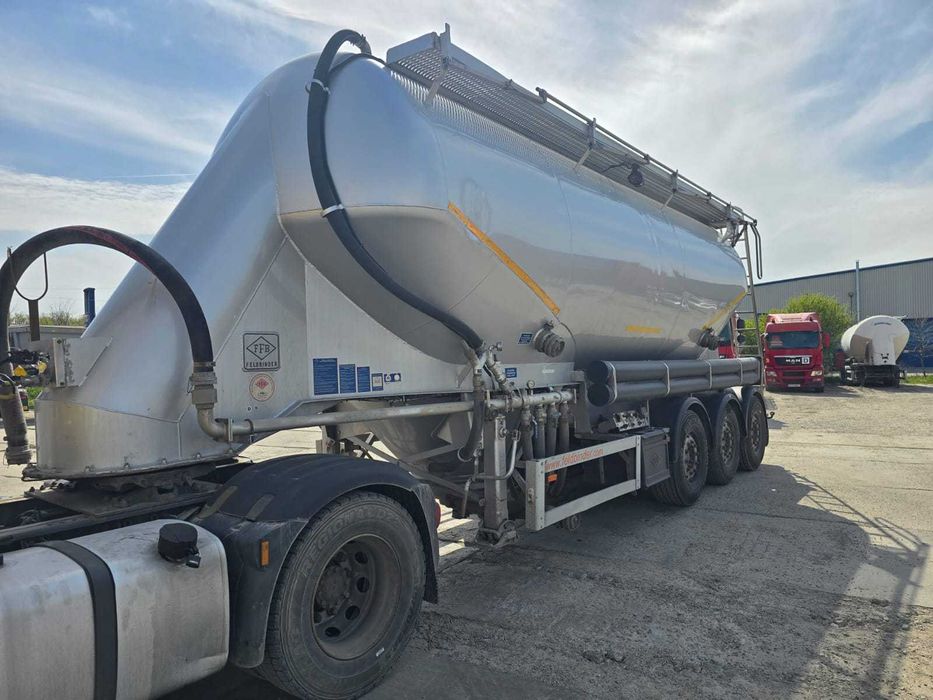 Remorca ciment Feldbinder 2007